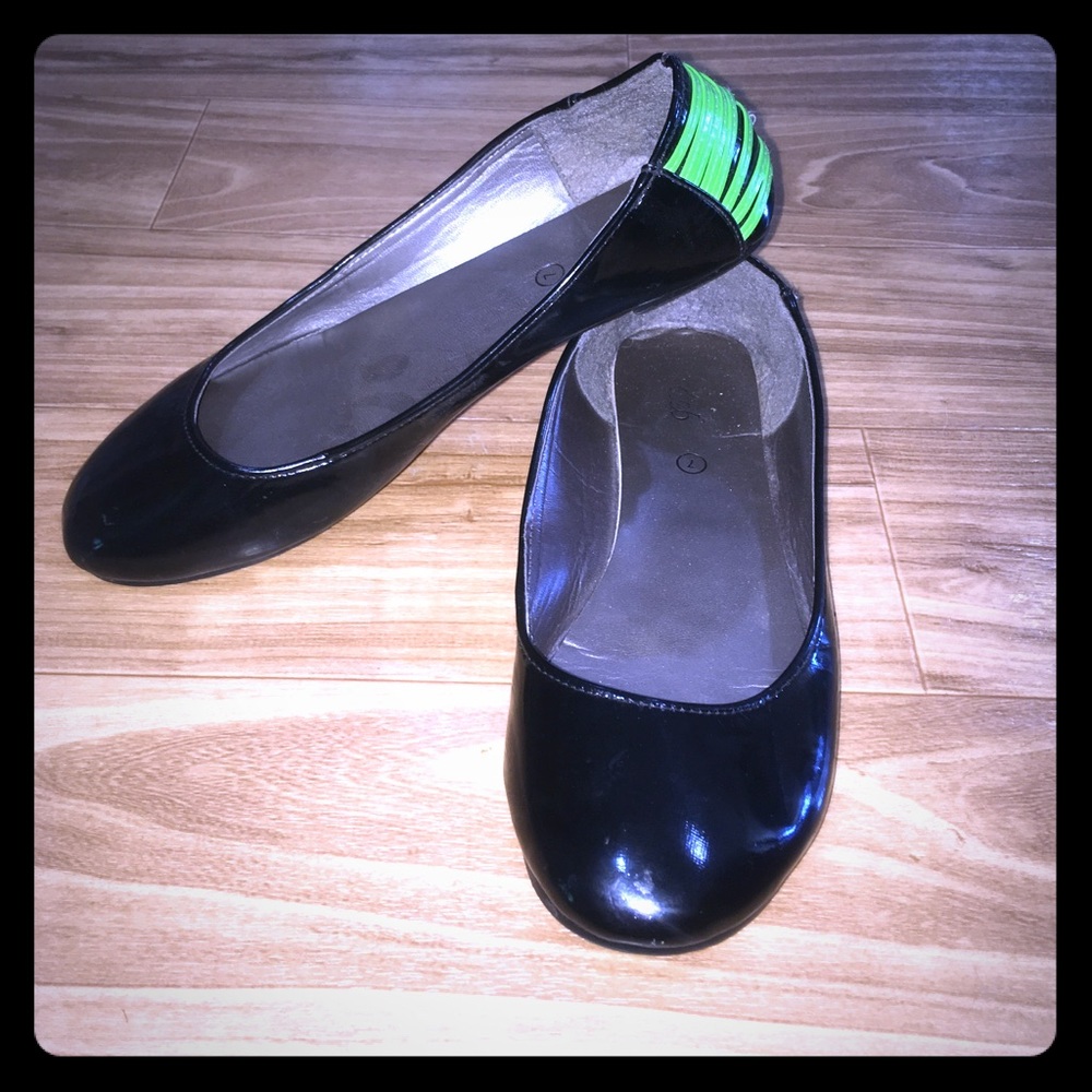 Black Flats With Neon Green Heel Detail Size 7